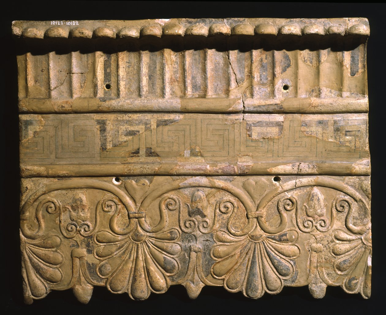 来自意大利拉齐奥Satricum的Mater Matuta寺庙（兵马俑）的Antefix 作者 小说