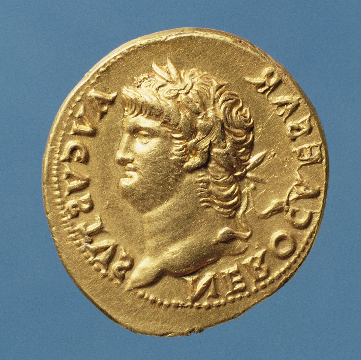Nero（AD 54-AD 68）的Aureus（正面）戴着月桂花环。（金）铭文：NERO CAESAR AVGVSVS 作者 小说
