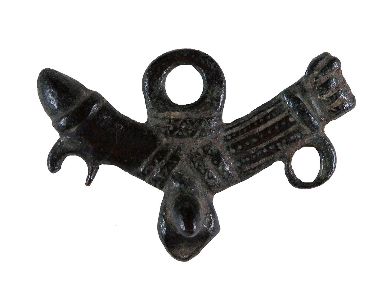 Phallic Amulet（青铜） 作者 小说