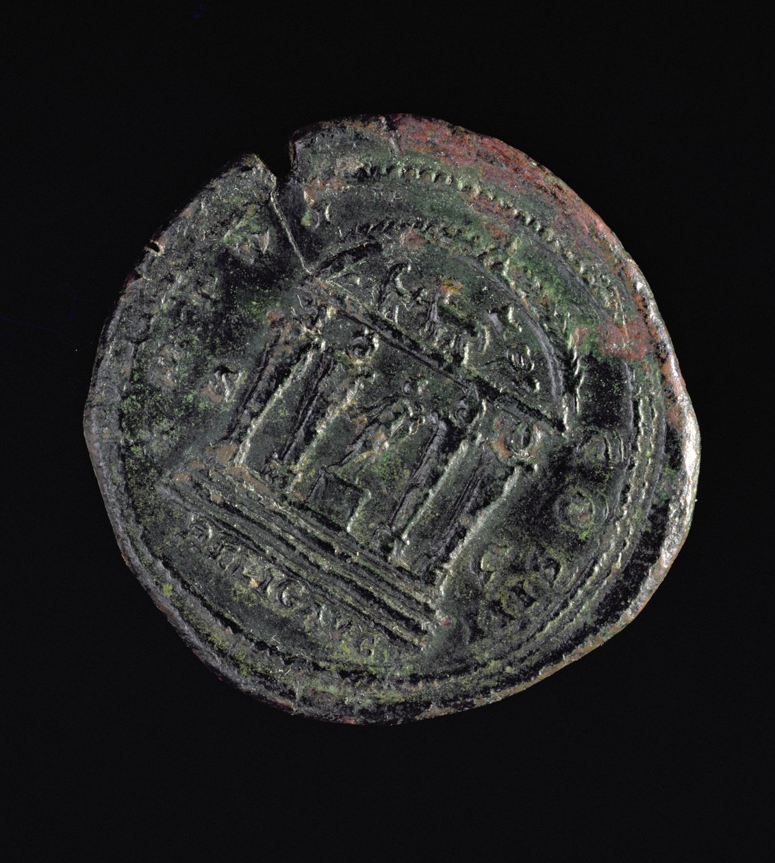 Sustertius（反向）铸造由Marcus Aurelius（公元161年 - 公元180年）描绘的寺庙有四个柱头顶（青铜）铭文：IMP VI COS III SC RELIG AVG（正面看119154） 作者 小说