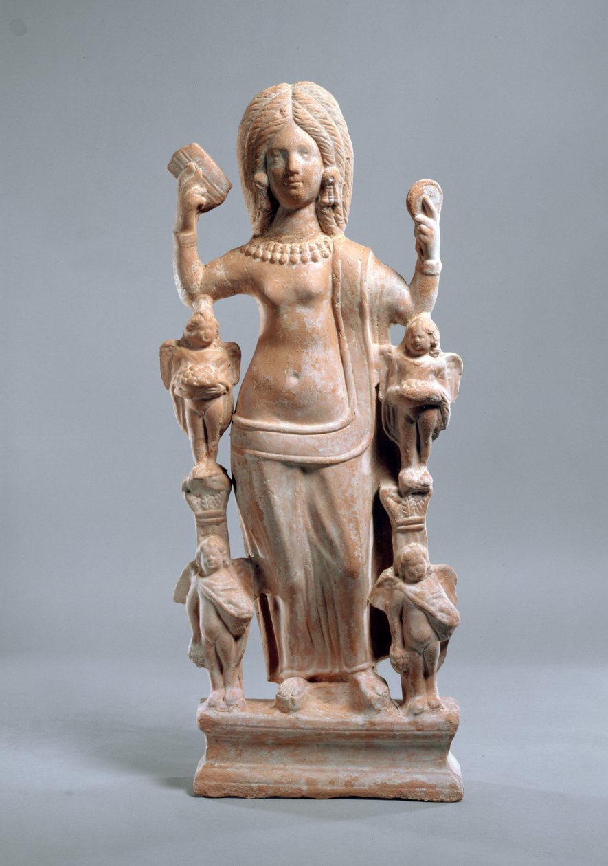 一个女人（也许维纳斯）拿着梳子和镜子，3世纪（兵马俑）的小雕像 作者 小说