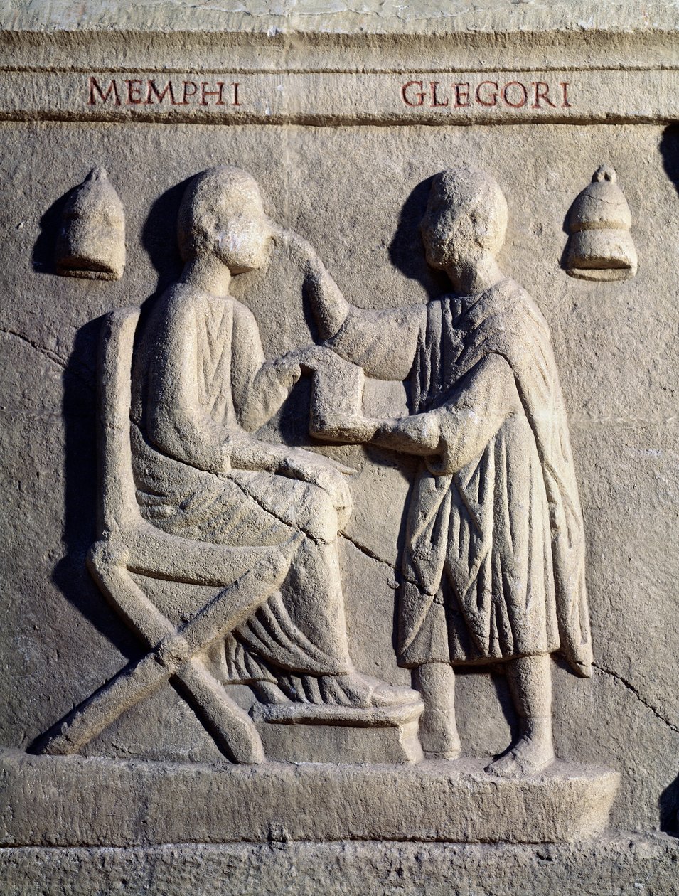 An ophthalmologist examines the eyes of his patient (Lower relief, 2nd century) 作者 小说