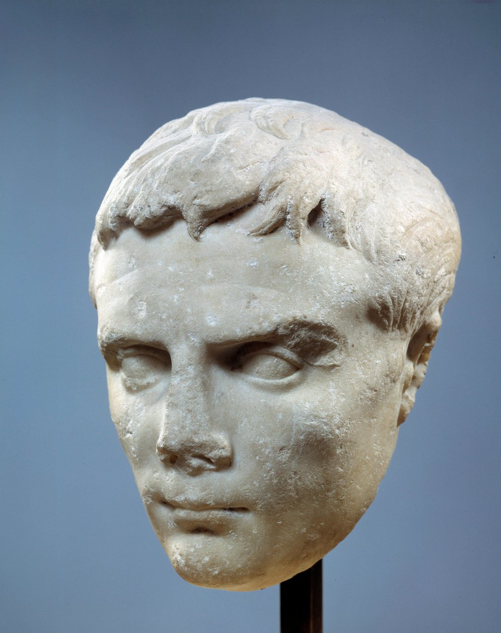 Art of Ancient Rome: Face of Augustus (Octavian or Octavian, 63 BC-14 AD. The first Roman emperor. Sculpture found in Cos, between 27 and 20 BC). Paris, Musee Du Louvre 作者 小说