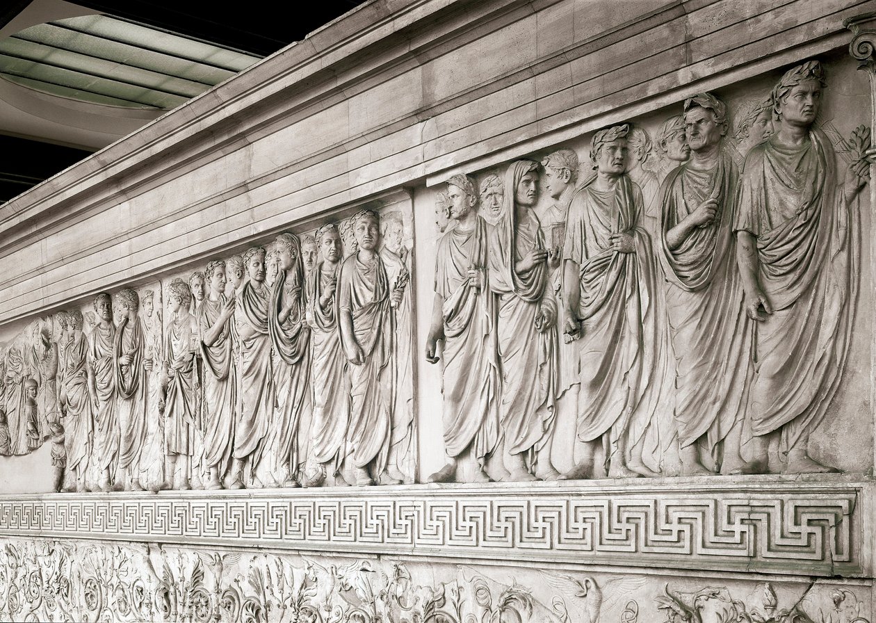 奥古斯都皇帝御殿 - Ara Pacis Augustae 的低北大理石浮雕，由罗马皇帝奥古斯塔于公元前 13 至 9 年间在罗马的战神广场（Campo de Marte）建造，以纪念帝国战争后的和平 作者 小说