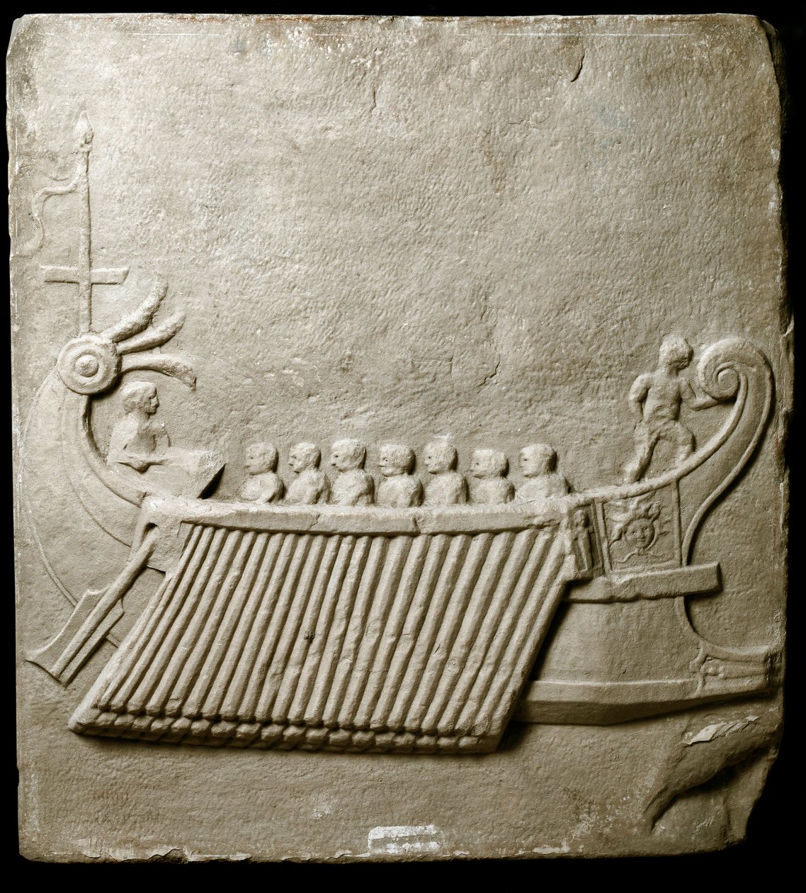 Roman Art: Roman trireme - Fragment of marble frieze from Pozzuoli (Pozzuoli) 作者 小说