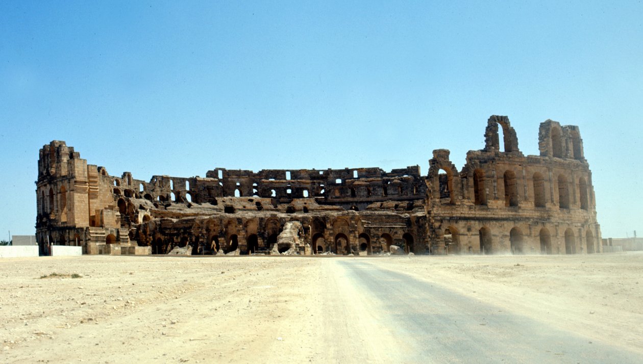 Roman Coliseum of El-Djem, Tunisia. 作者 小说