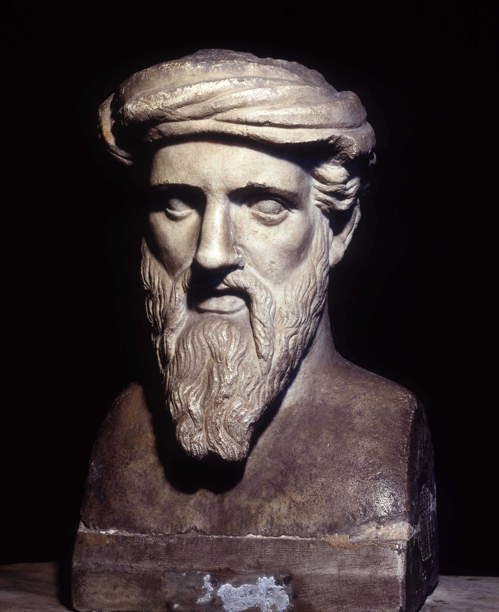 毕达哥拉斯半身像（-6 世纪），希腊哲学家和数学家，Musei Capitolini，罗马。 作者 罗马罗马