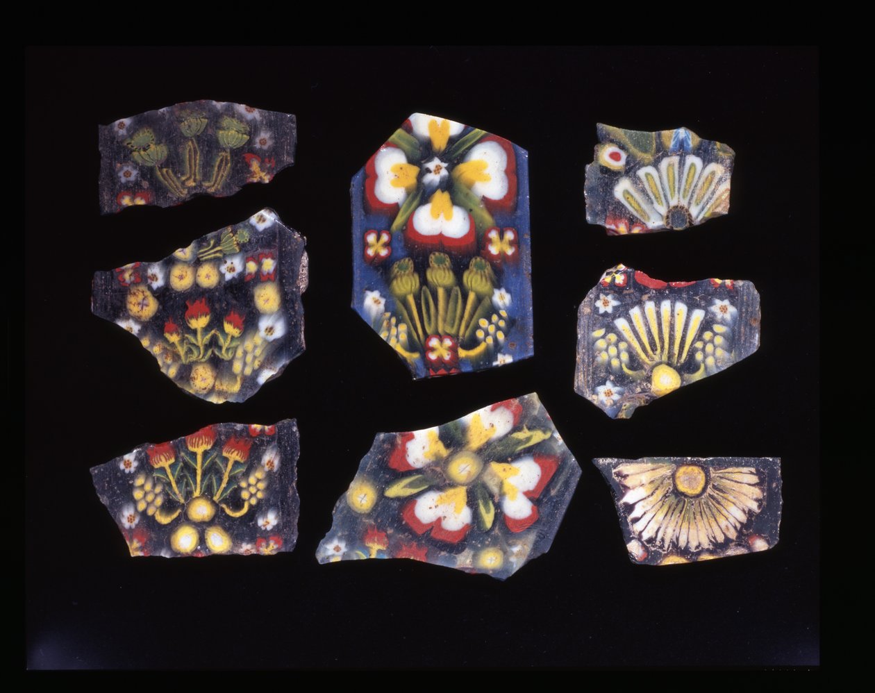 八块建筑饰板的碎花碎片，采用马赛克玻璃工艺制作，约于公元前1世纪-公元1世纪（玻璃） 作者 罗马罗马