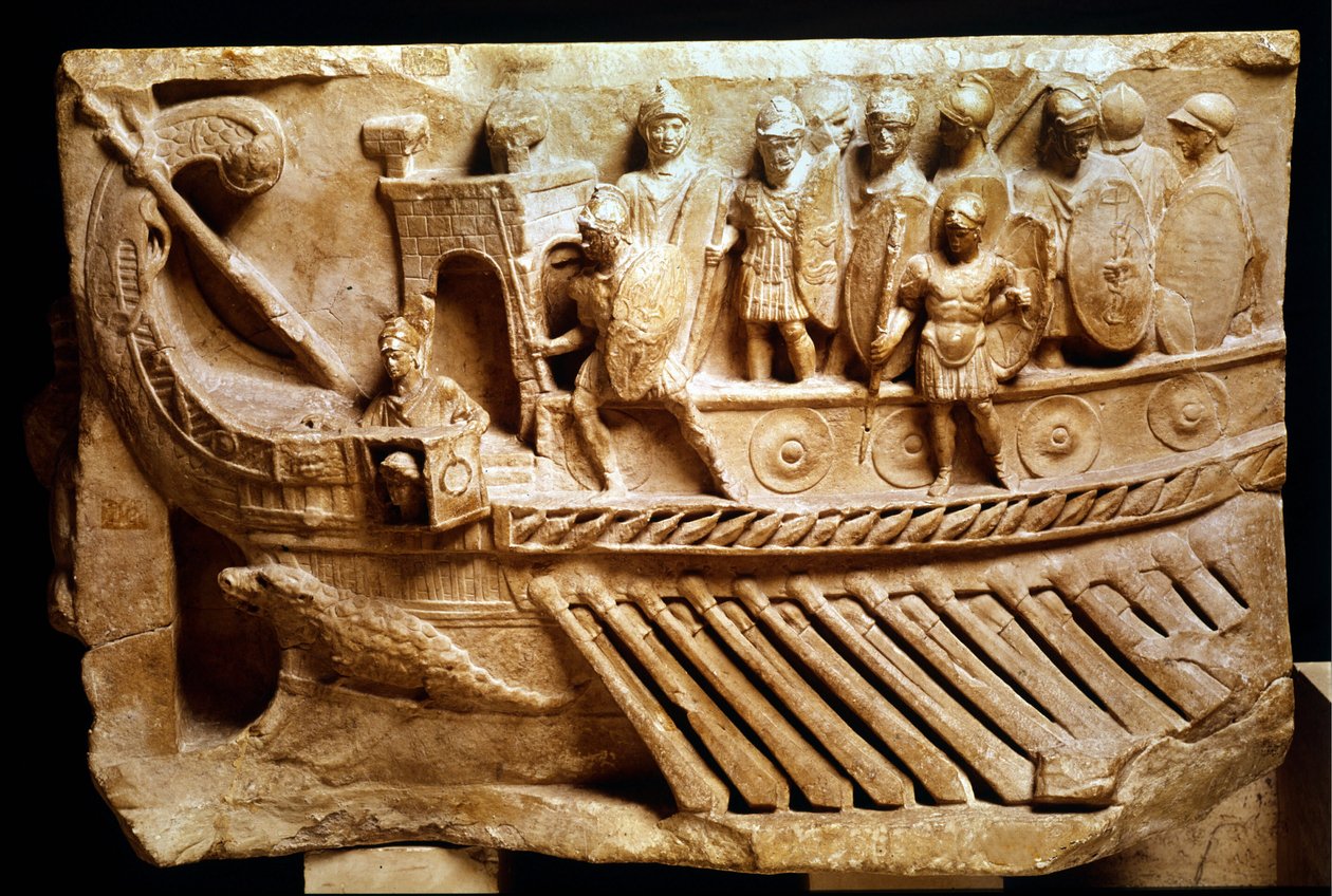 Low Roman relief depicting a birem. A crocodile can be seen below the bow. Vatican, città del Vaticano, monumenti, musei e gallerie pontefici. 作者 罗马罗马