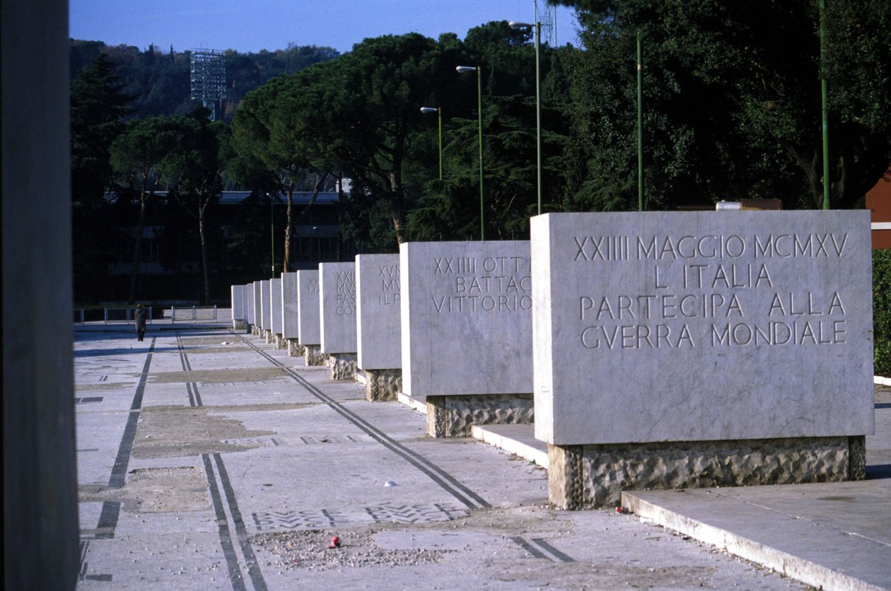 罗马，Foro italico。荣耀的小巷。每块石头上都有一个铭文，提醒人们注意胜利。 作者 罗马罗马