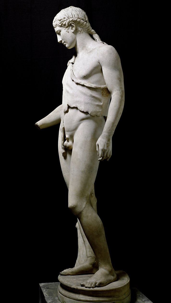 代表狄俄尼索斯 (Bacchus, Bacco) 的雕像。 来自公元前 4 世纪的原件大理石雕塑。 来自阿德里亚娜别墅。 罗马国家博物馆 作者 罗马罗马