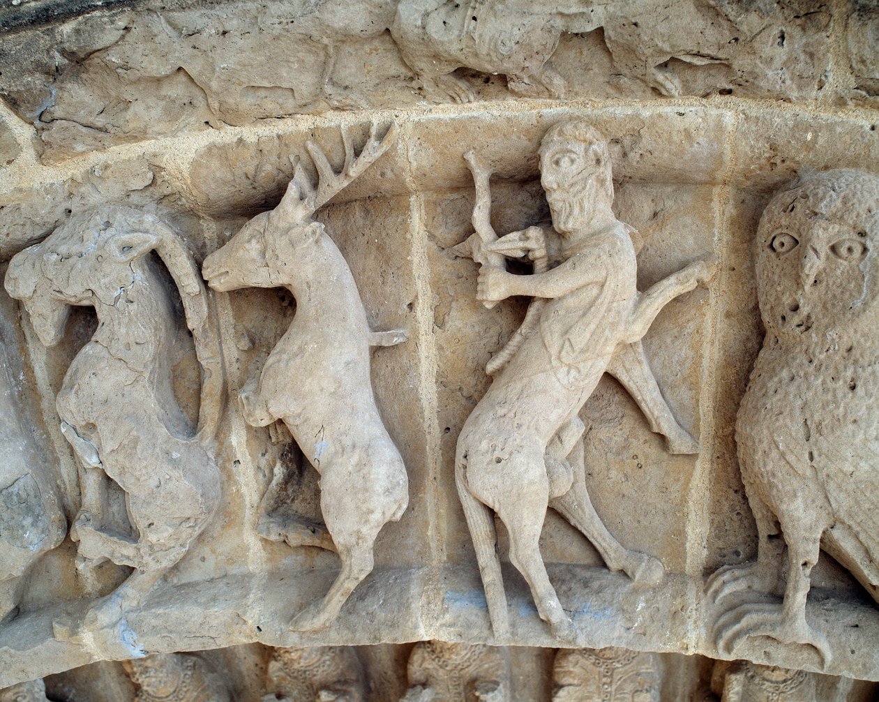 A Sagittarius. Detail of sculptures of the south portal 作者 罗马式