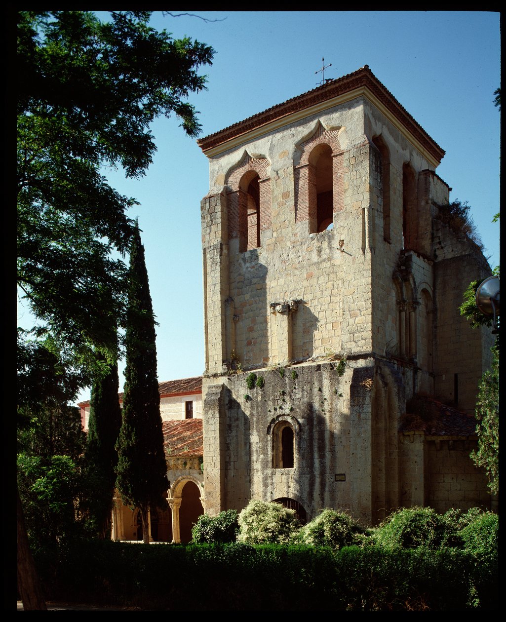 View of the church 作者 罗马式