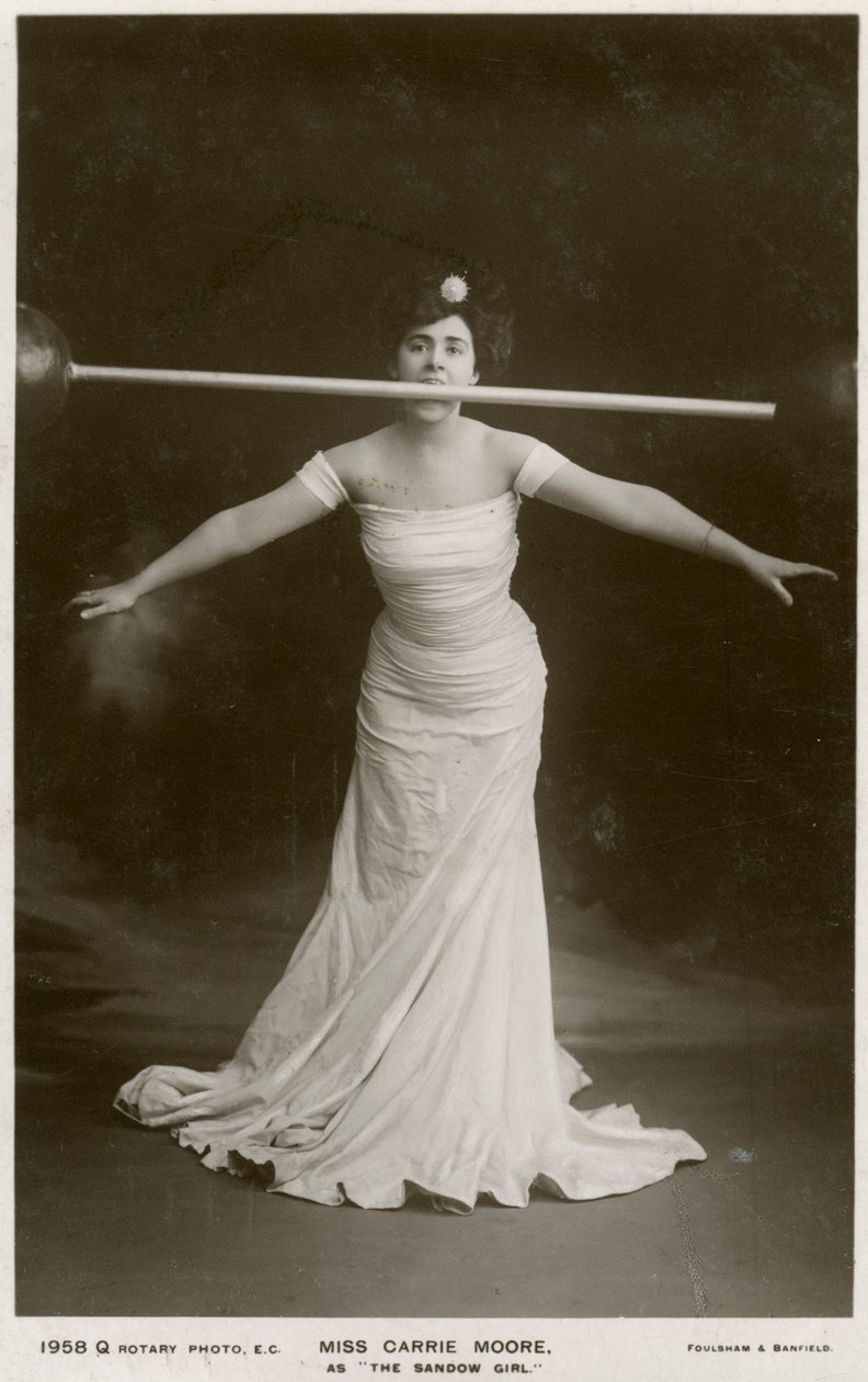 Carrie Moore，c1900年代的澳大利亚女演员。 作者 旋转照片