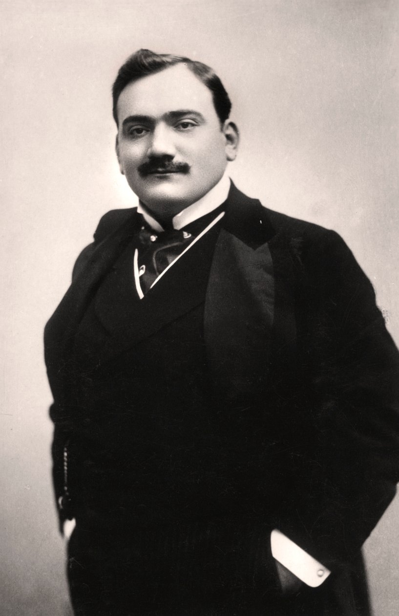 Enrico Caruso 1873-1921年，意大利男高音，1907年。 作者 旋转照片