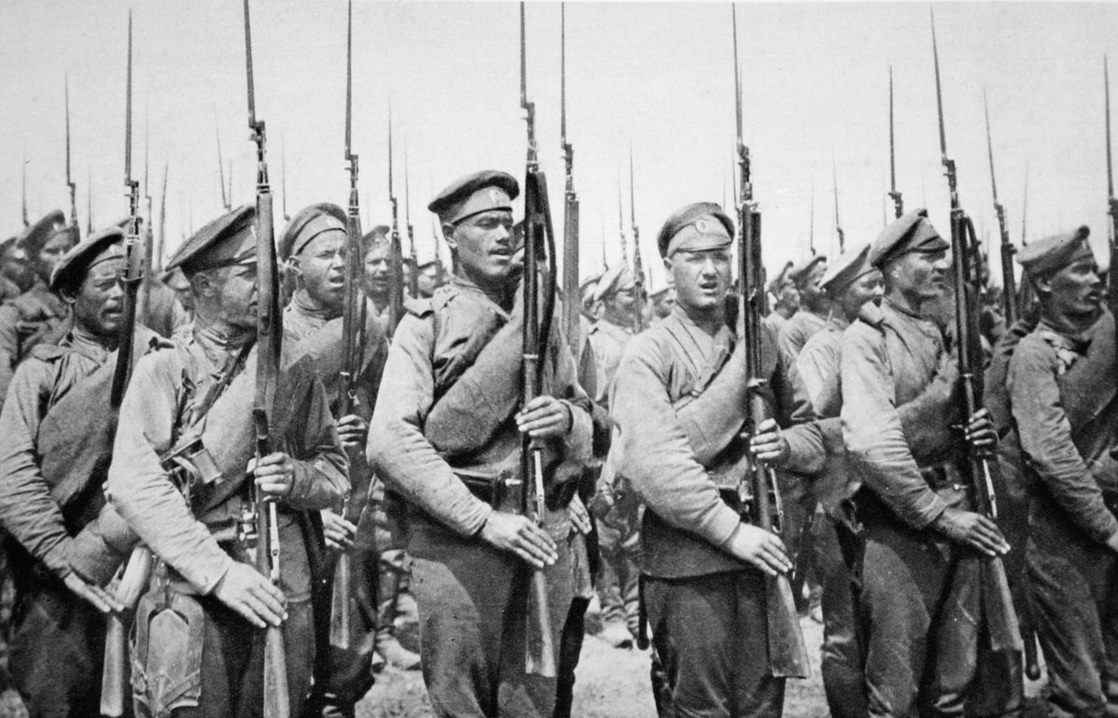 俄罗斯人为乔治国王欢呼：我们勇敢的盟军步兵纪念这个国家及其统治者，来自“画报”战争新闻 作者 俄罗斯摄影师