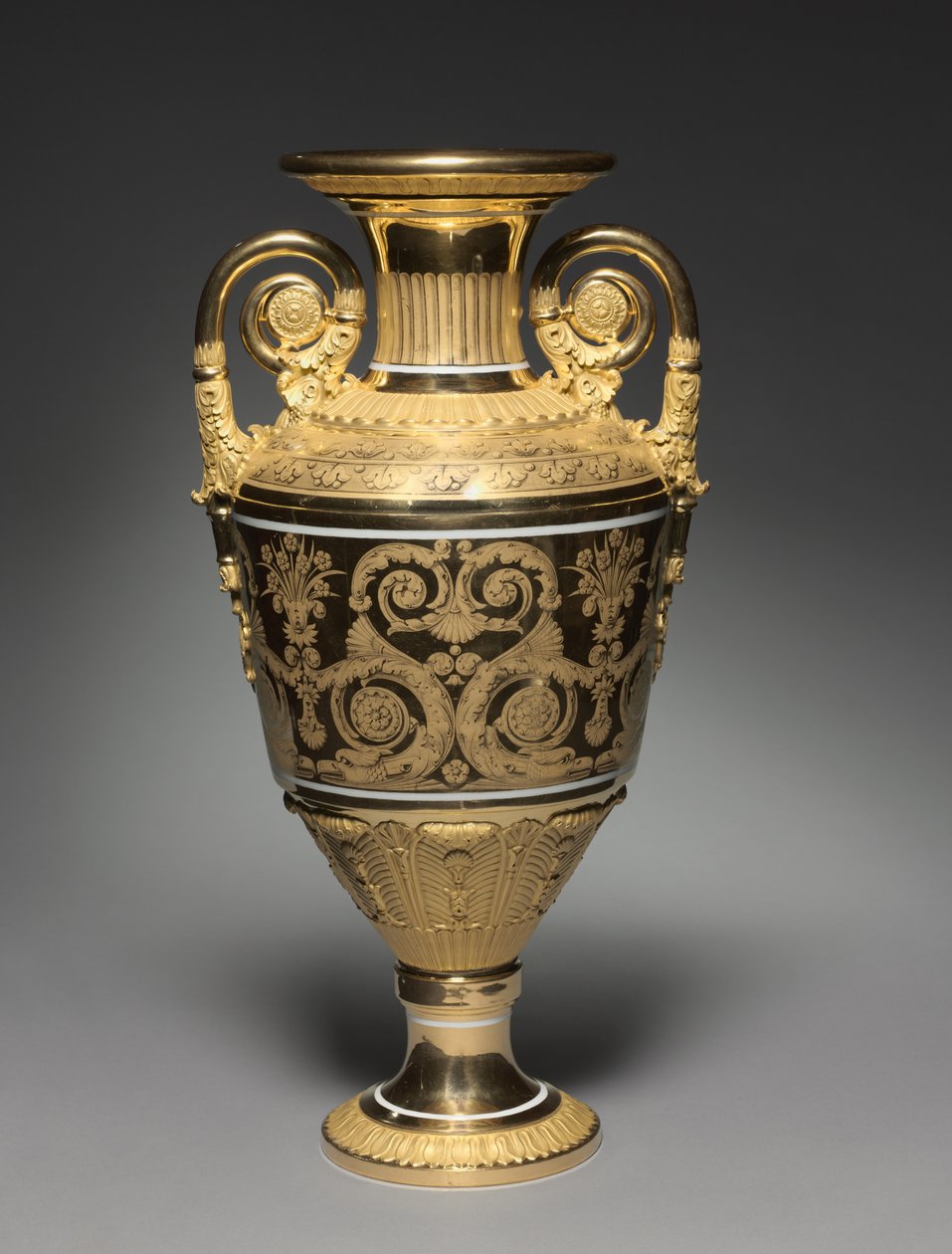 花瓶，圣彼得堡帝国瓷器厂制造，约1820-30年 作者 俄语学校