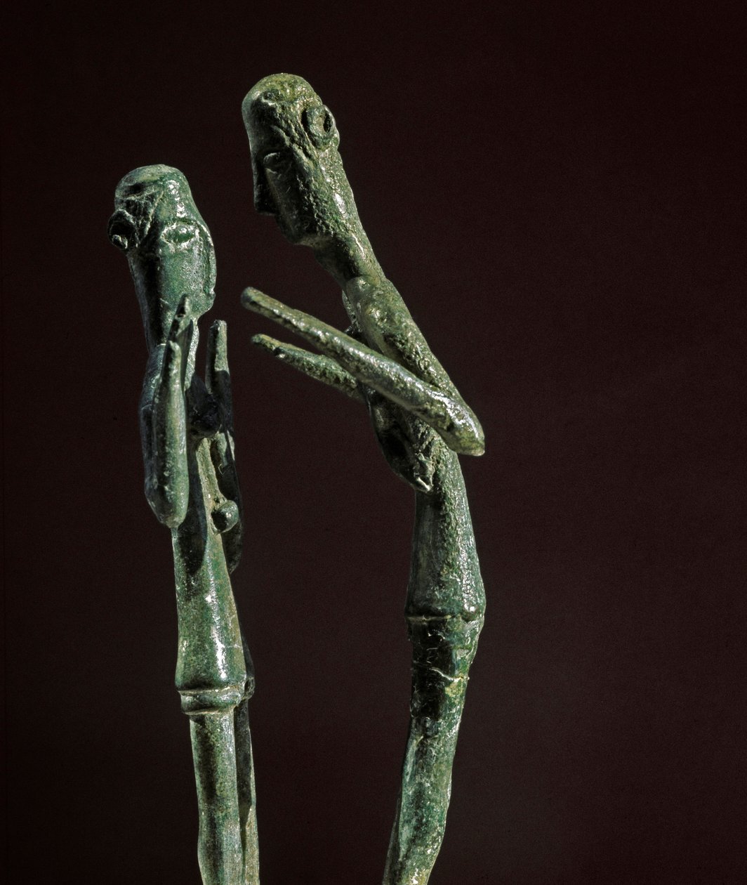 Nuragic 文化 (nuraghi) 撒丁岛：雕刻的青铜摔跤手群。 公元前 8-7 世纪。 卡利亚里，国家考古博物馆，撒丁岛，意大利 作者 撒丁岛的努拉克文明