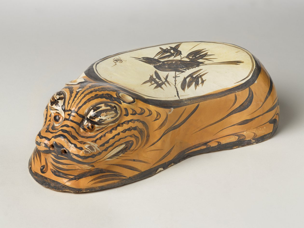 Cizhou Ware 虎形枕头 作者 学校中文