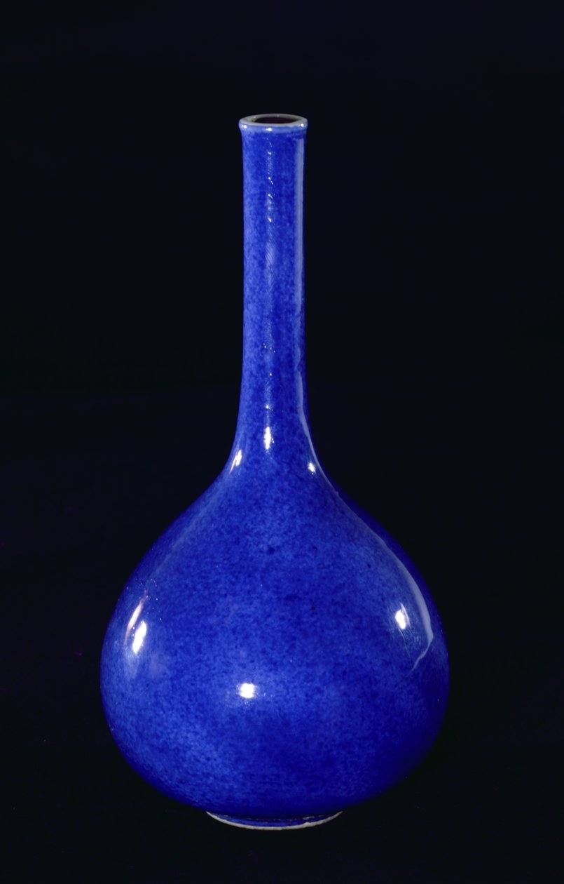 粉青花瓶，清朝（1644-1912）（陶瓷）。 作者 学校中文