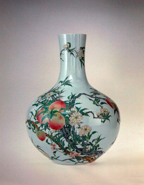 乾隆时期的桃花花瓶（1736-95）（瓷釉瓷釉） 作者 学校中文