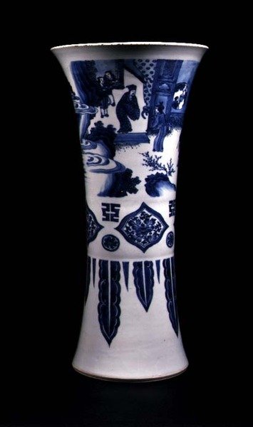 花瓶，有三个寄存器，描绘了一个风景，菱形面板和下降的花环 作者 学校中文