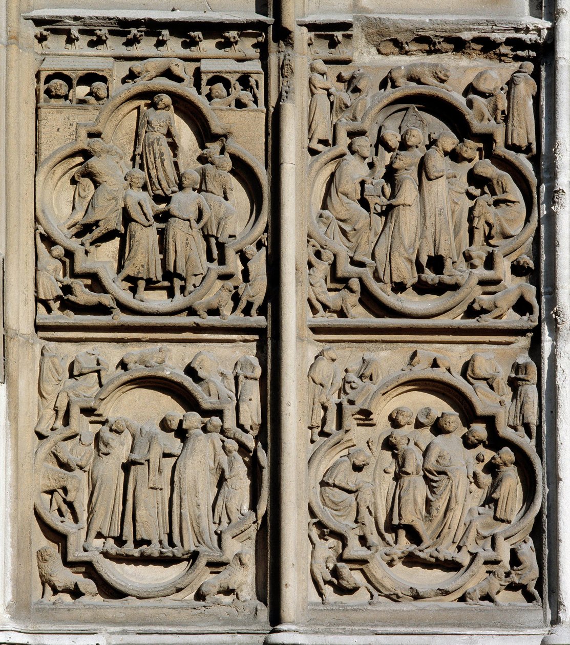 哥特式艺术：教学的场景。巴黎圣母院大教堂（Notre-Dame）的南门细节 作者 法语学校