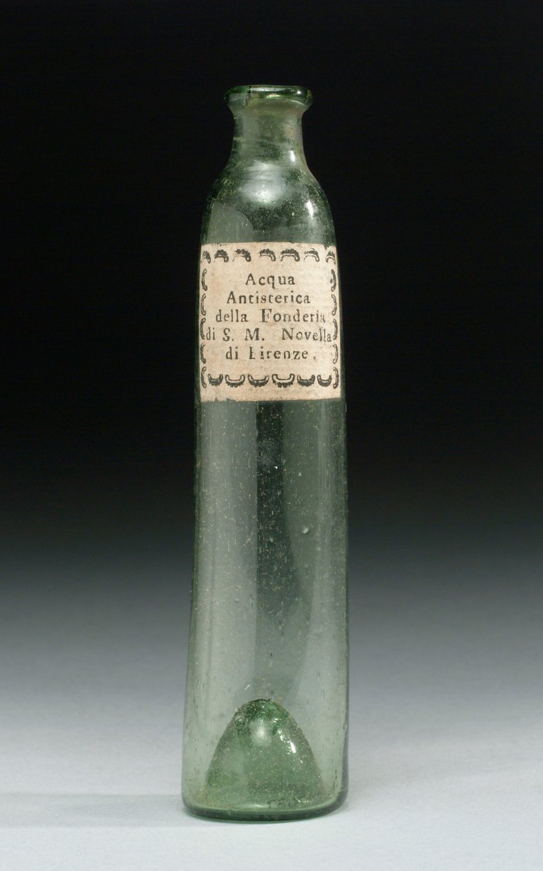 Bottle which contained anti-hysteria water, from the Fonderia di Sua Altezza Reale, Officina Profumo, Farmaceutica di Santa Maria Novella, Florence, c.1850-1920 (glass) 作者 学校意大利语