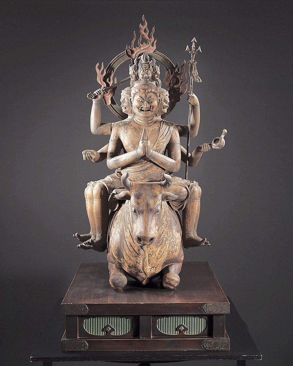 镰仓时代大德妙王，约1251-99年（木材，金属，金箔和颜料） 作者 日本学校
