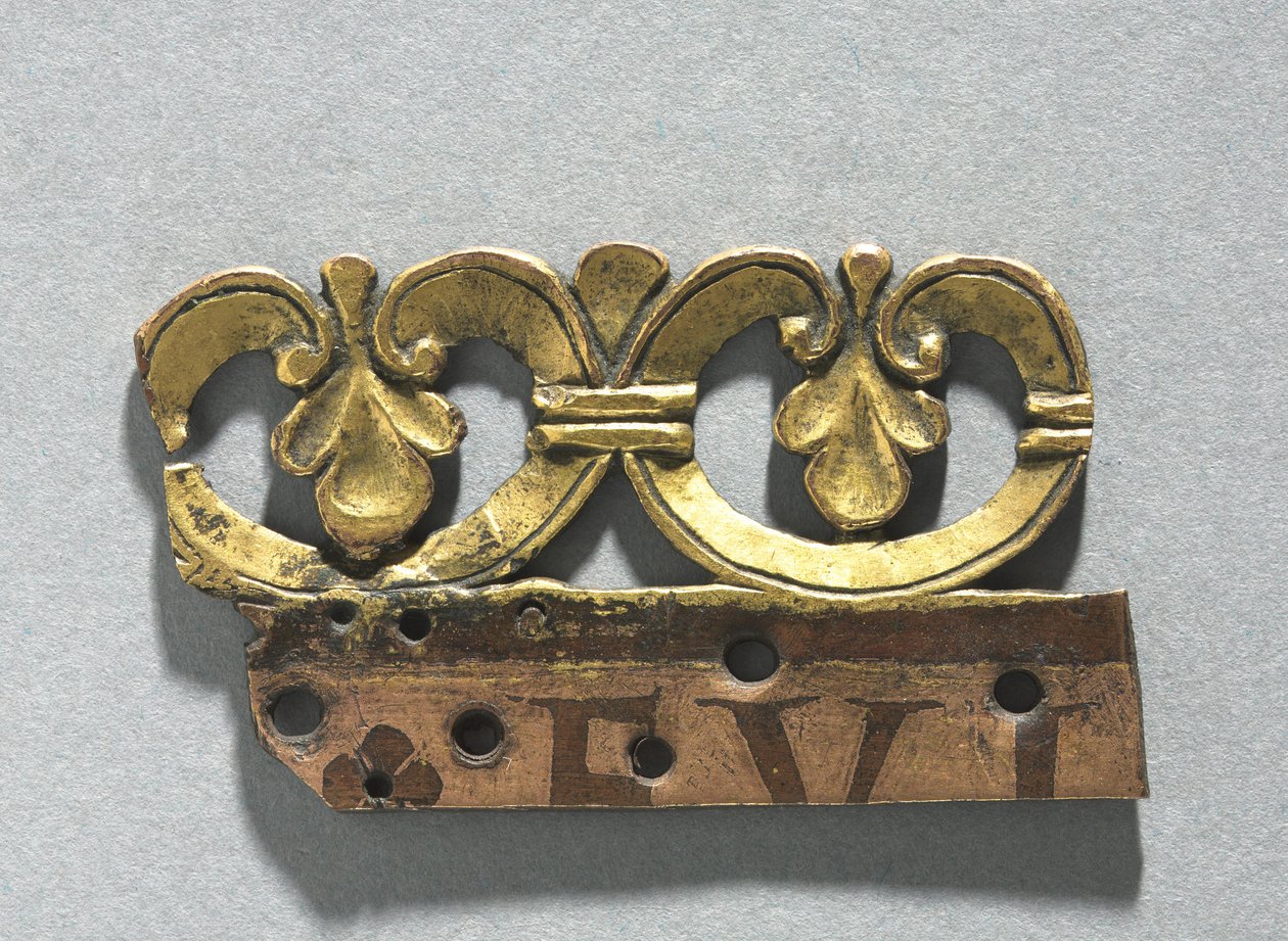 一座圣殿神殿的装饰纹章的碎片，约1165年至1180年（镀金铜，埃米尔布鲁（棕色珐琅）） 作者 莫桑学校