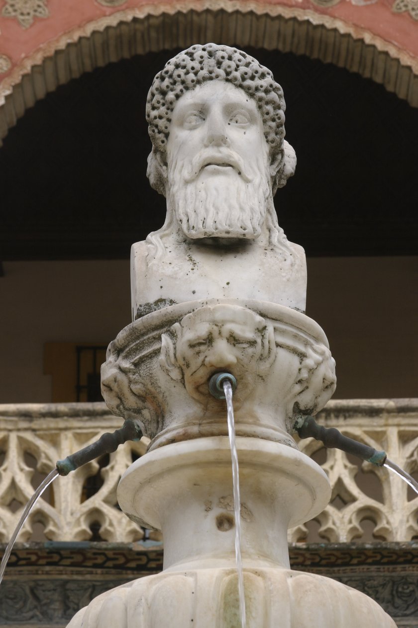 Janus Fountain (marble) 作者 学校西班牙语