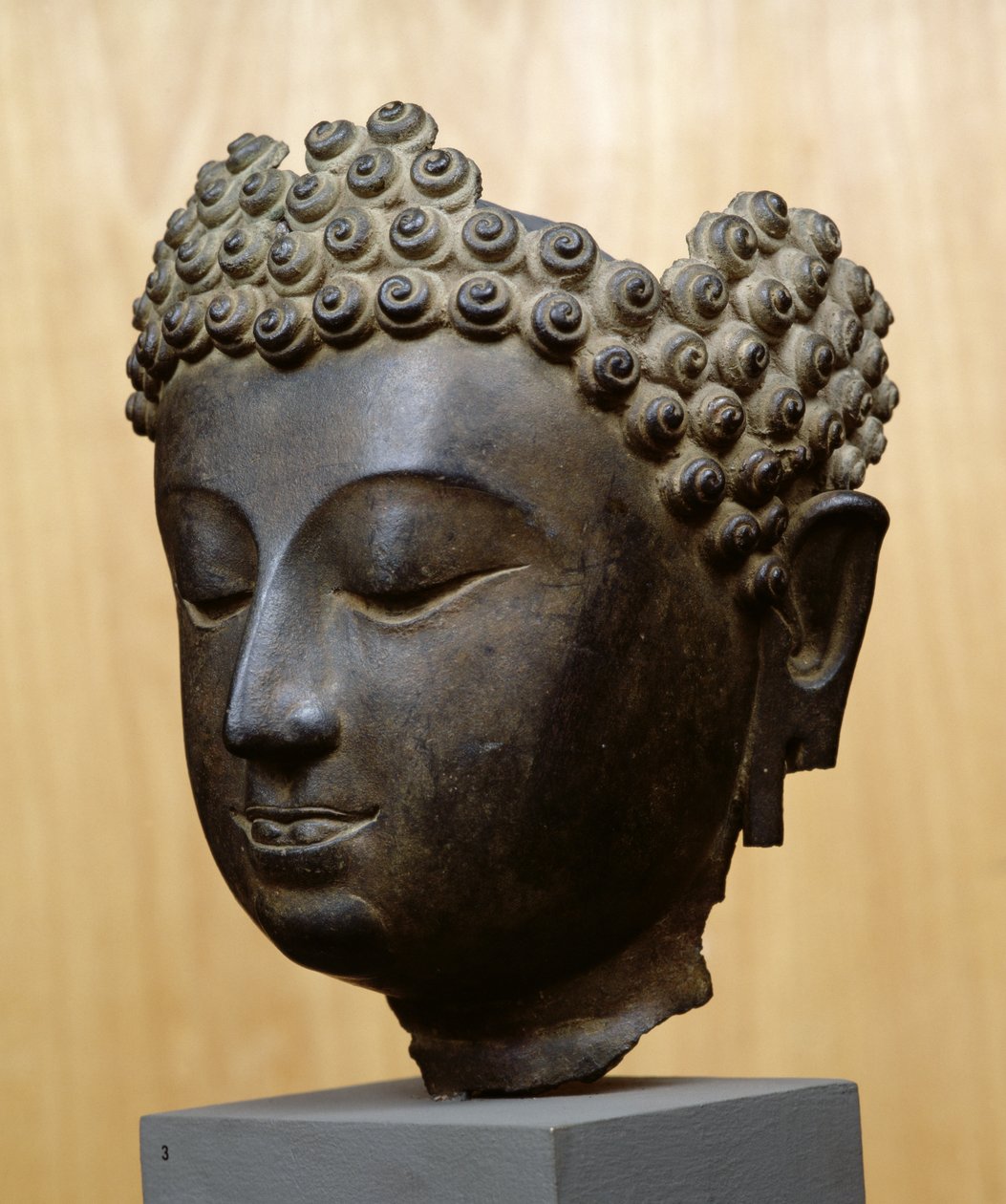 佛头俯视，兰娜文化（青铜） 作者 泰语学校