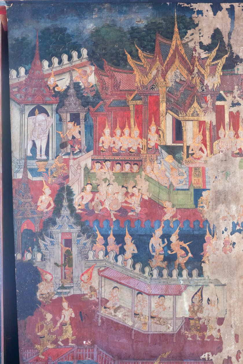 王那宫殿，Buddhaaisawan 教堂中的壁画，描绘佛陀身着皇室服饰，谦卑地说服骄傲而又自欺欺人的 Jambupati 皇帝，让他相信通往觉悟的道路比单纯的物质财富更可取（绘画） 作者 泰语学校