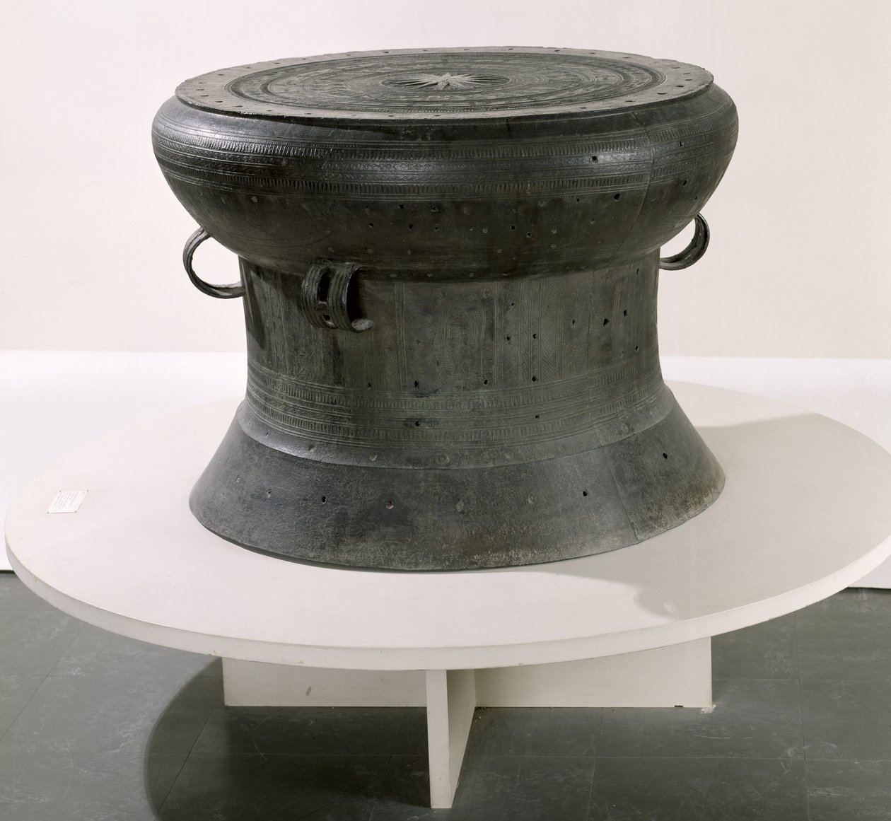 鼓，东山风格，公元前2-1世纪（青铜）（另见181009）。 作者 越南语学校