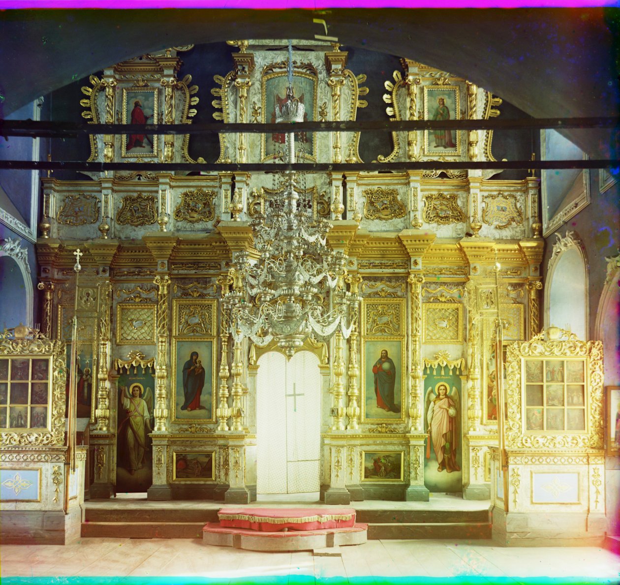 图标在三位一体（现在的圣烛）大教堂，Yalutorovsk，1905-1915 作者 谢尔盖·普罗库丁·高斯基