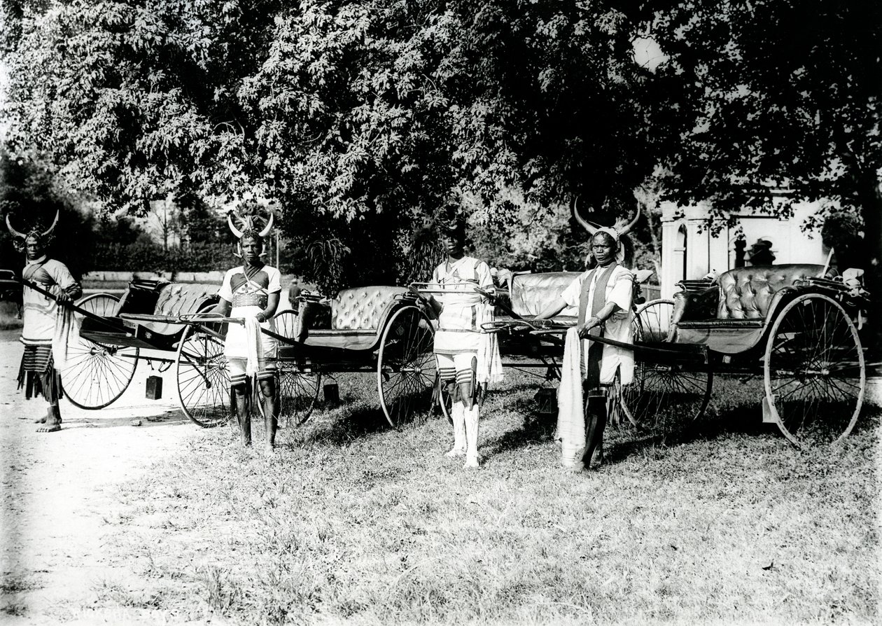 Zulu Ricksha Drivers，Durban，c.1897 作者 南非摄影师