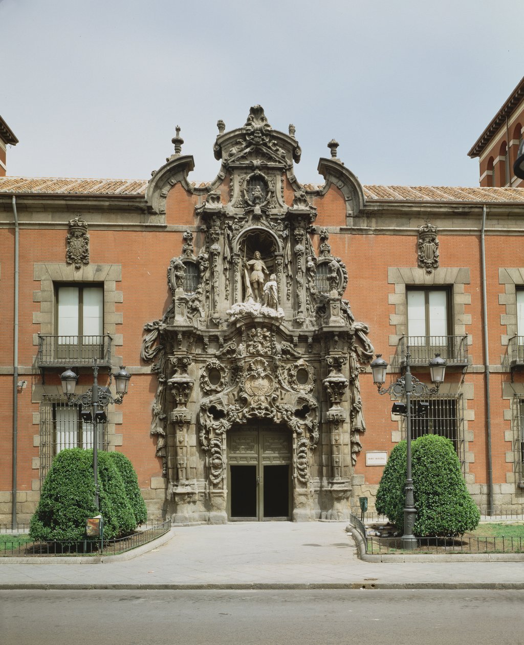 入口门面显示由Pedro Domingo de Ribera（1681-1742）c.1722设计的门道 作者 西班牙语学校