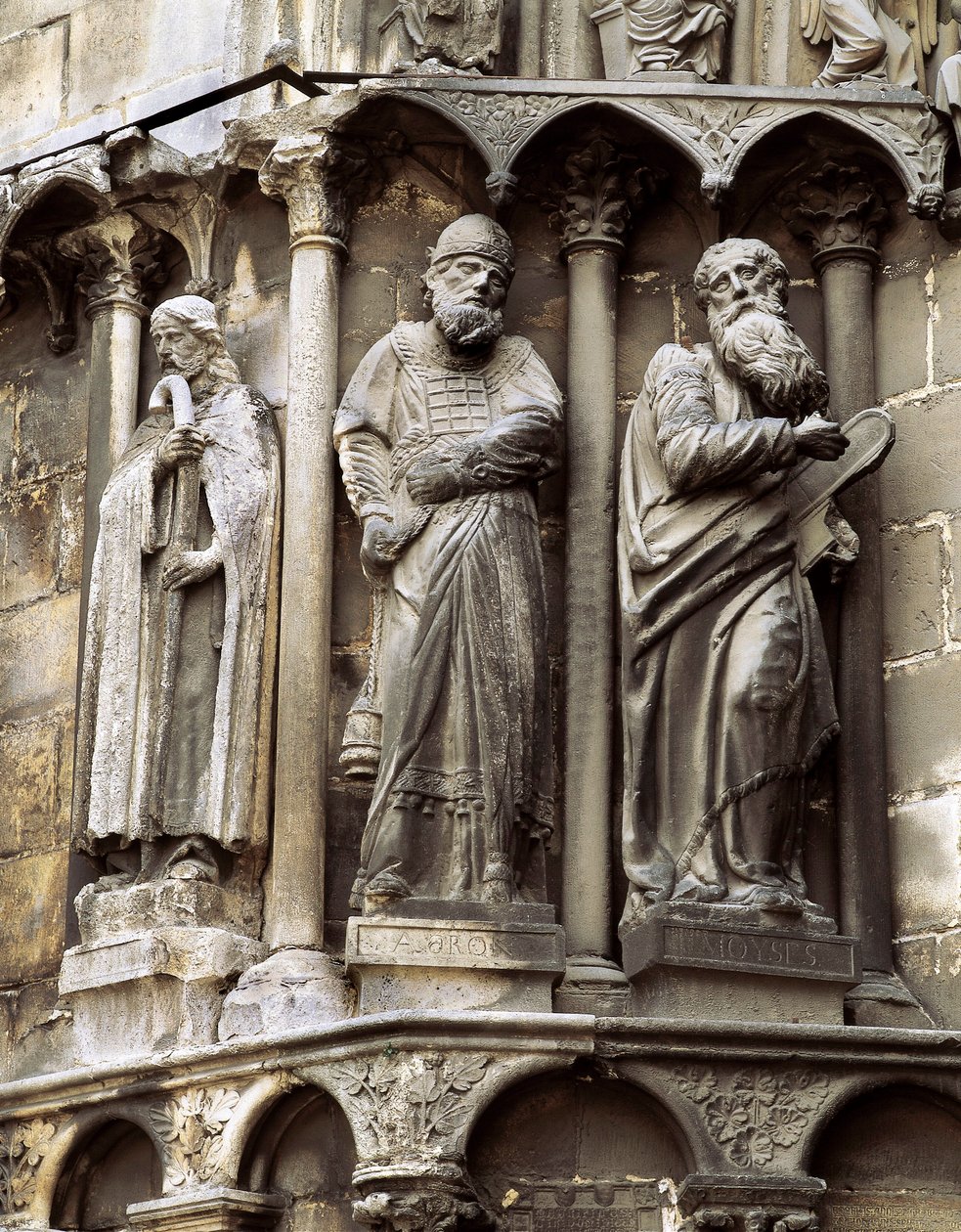 Sculpture from the cathedral of Santa Maria de Burgos 1221-1568, Spain. Gate of Sarmental 作者 西班牙语学校