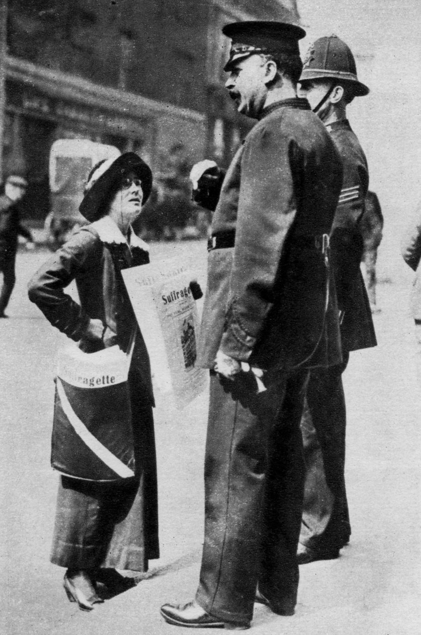 面对两名警察的参政党，1913年至1937年。 作者 体育与一般