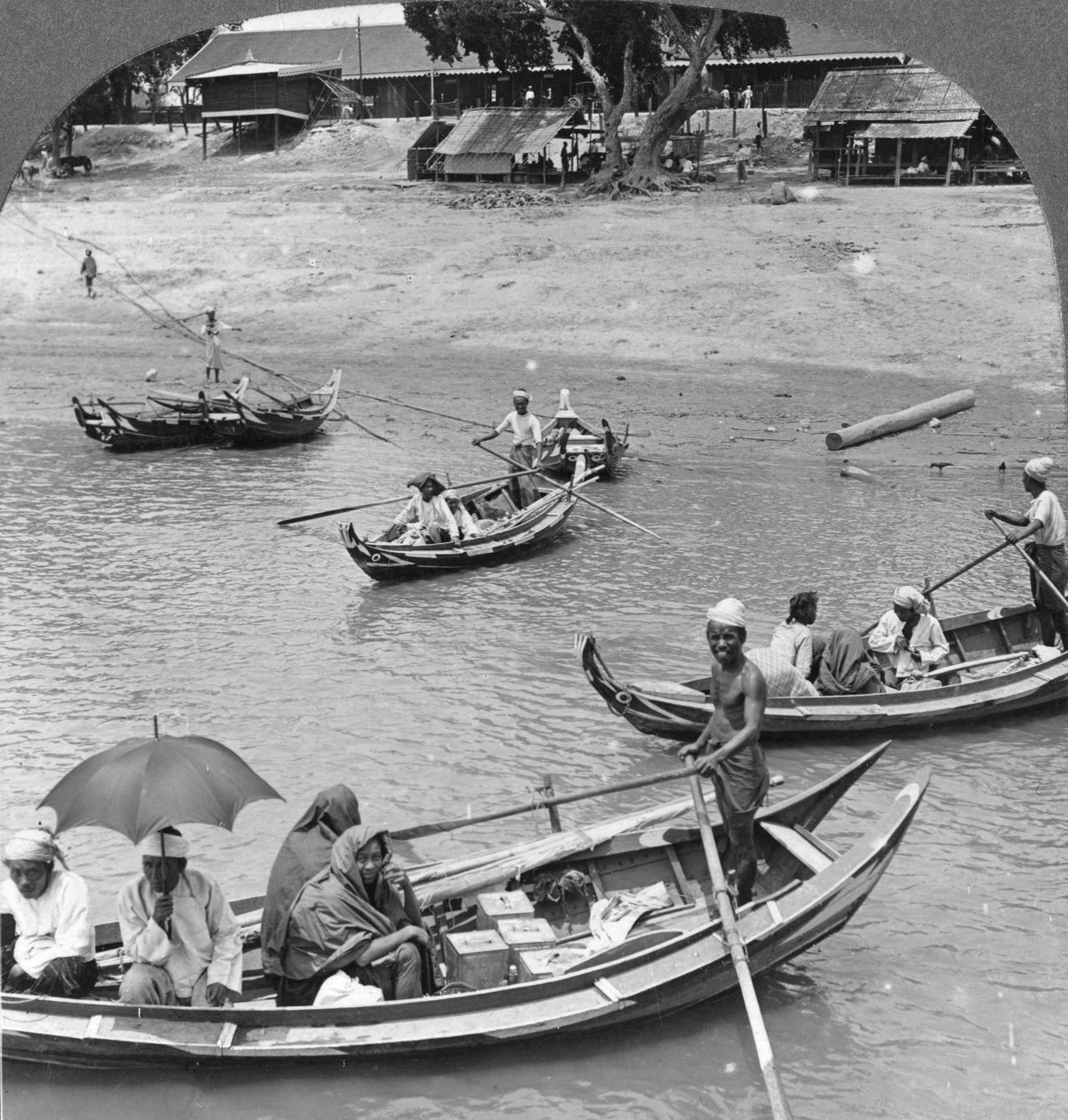 缅甸实皆省伊洛瓦底江上的船，1908年 作者 立体声旅行社