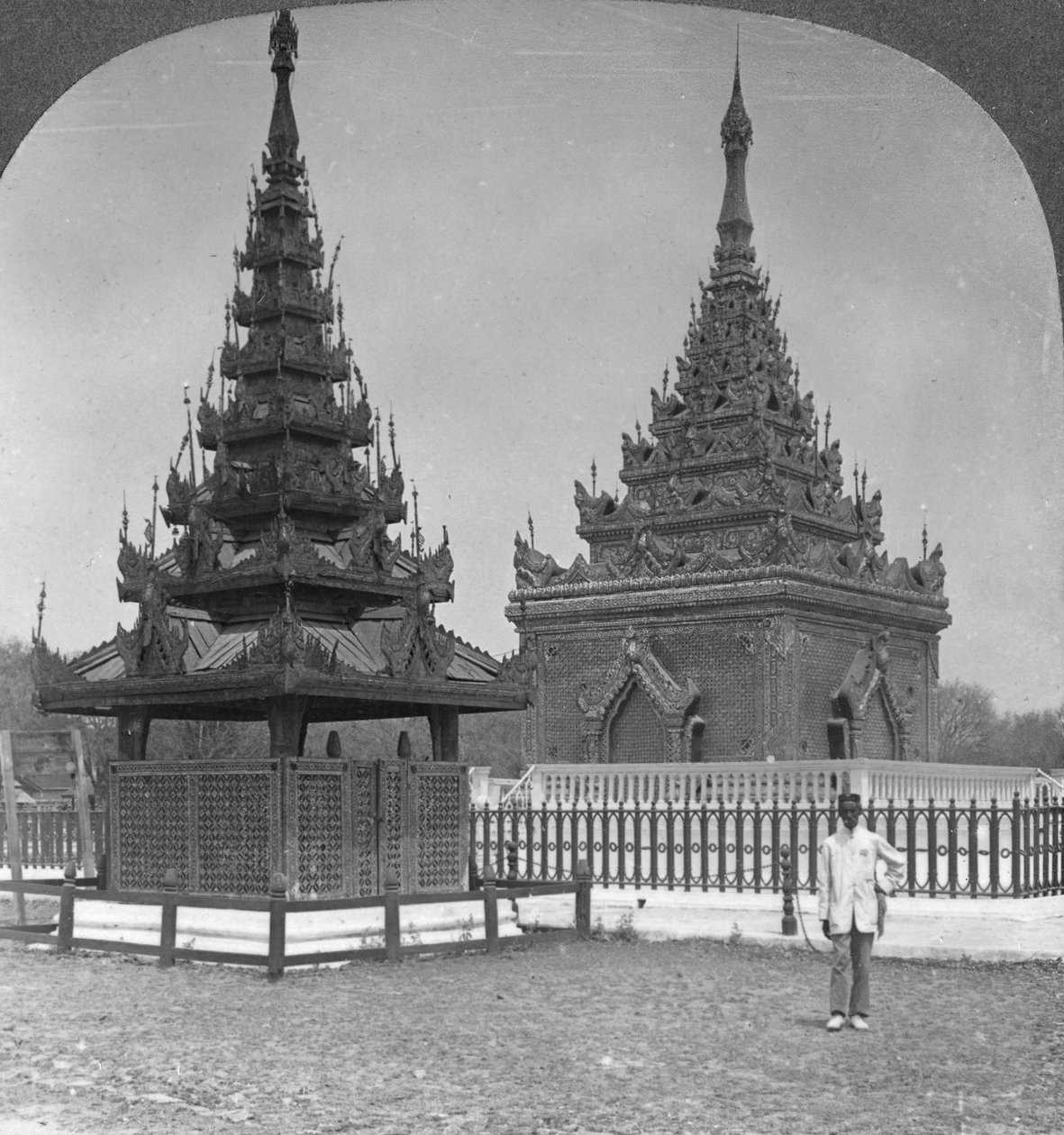 Mindons国王陵，缅甸曼德勒皇宫，1908年 作者 立体声旅行社