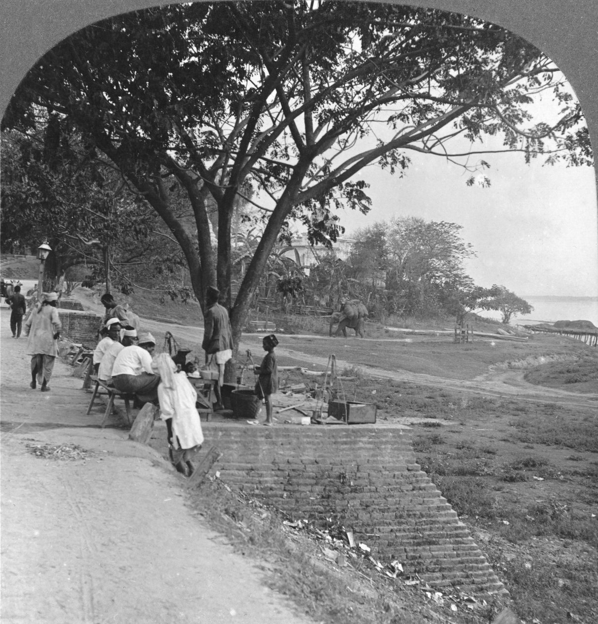 1908年，缅甸巴莫，河滨和河岸 作者 立体声旅行社