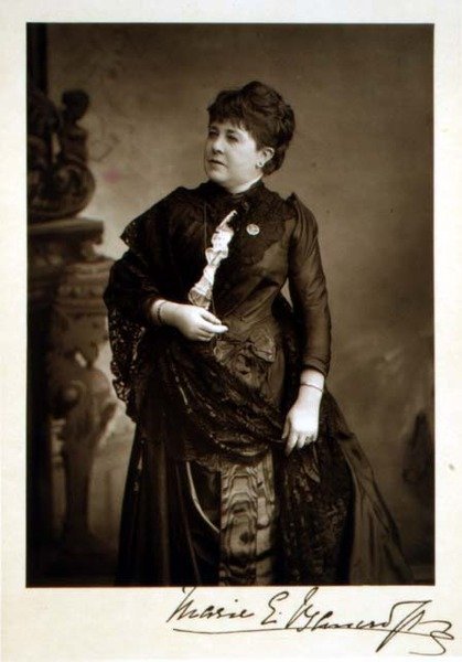玛丽-艾菲-威尔顿-班克罗夫特（1839-1921），女演员和剧院经理，肖像照片（黑白照片）。 作者 瓦莱丽工作室