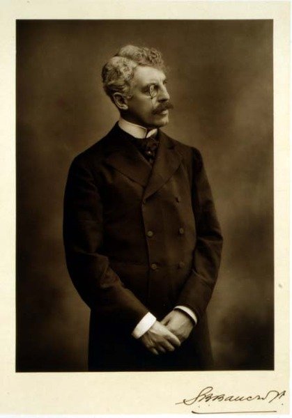 班克罗夫特爵士（1841-1926），演员和剧院经理，肖像照片（黑白照片）。 作者 瓦莱丽工作室