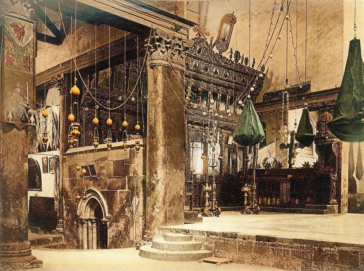 内部的圣诞教堂，伯利恒，1880-1900（photochrom） 作者 瑞士摄影师