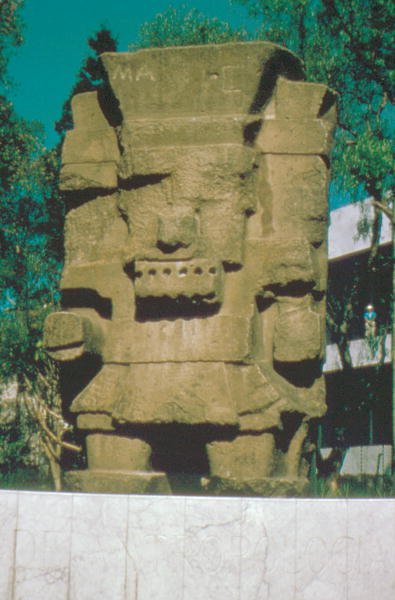 Chalchiuhtlicue，自来水女神，公元200年 作者 特奥蒂瓦坎