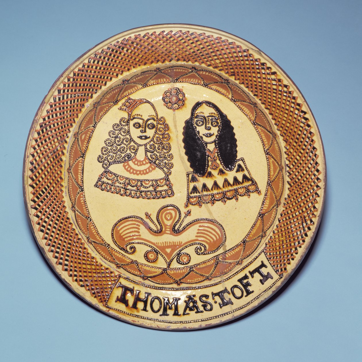 斯塔福德郡板块描绘查理二世国王（1630-85）和布拉干萨女王凯瑟琳（1638-1705）（陶器） 作者 托马斯·托夫特