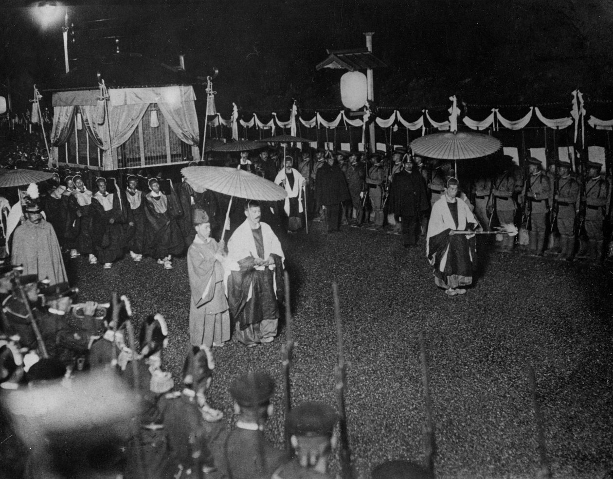 1912年9月，天皇的葬礼 作者 托马斯E.