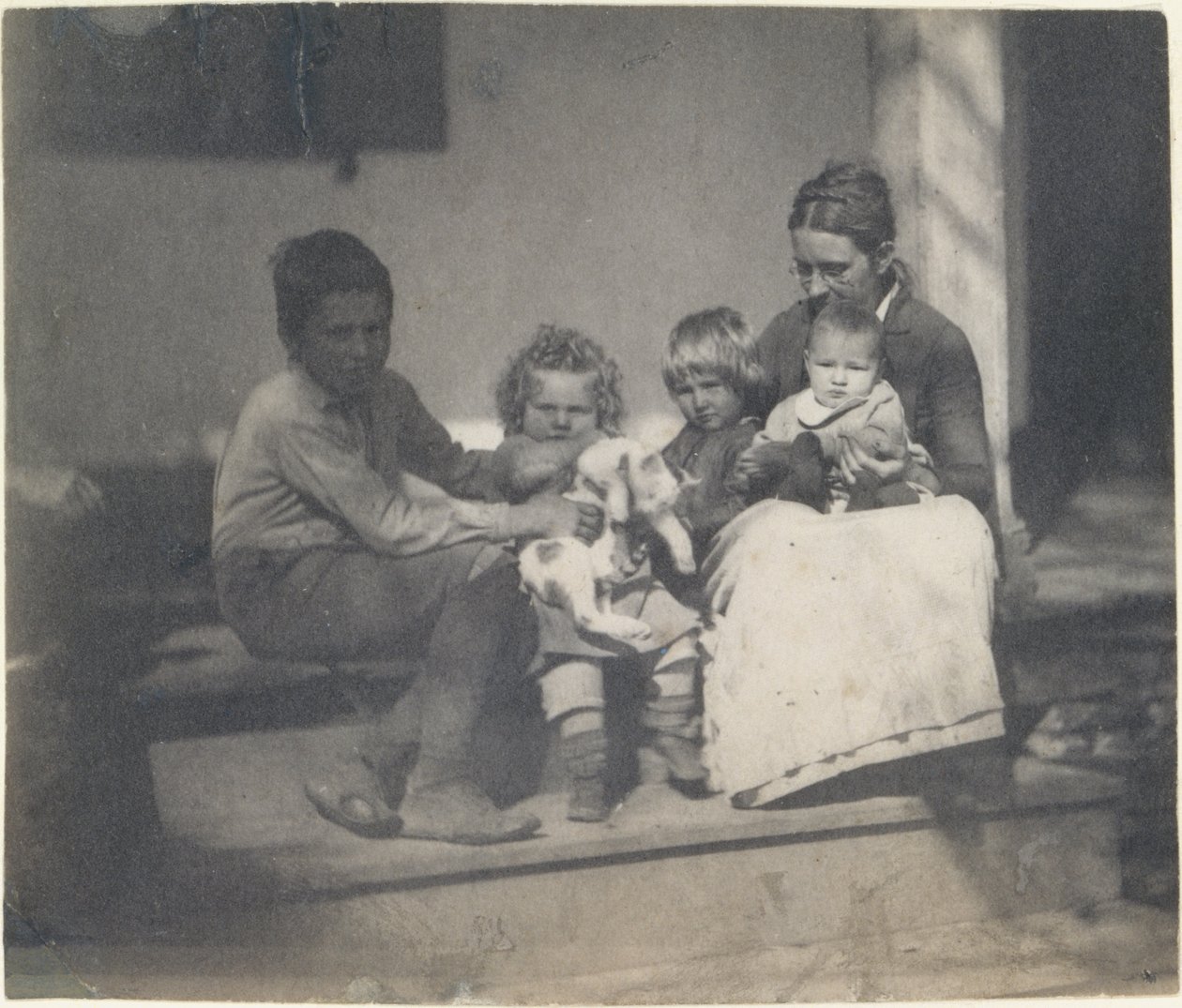 [Frances Crowell与不明身份的男孩、Katie、James和Frances Crowell]，1890年。 作者 托马斯·埃金斯