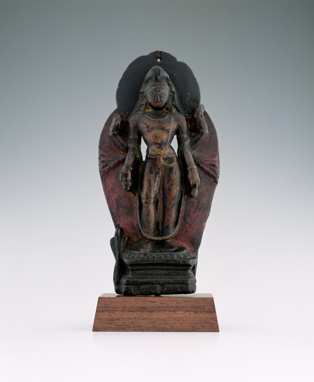 Jatamukuta Lokesvara，11-12世纪（木材和颜料） 作者 藏族学校